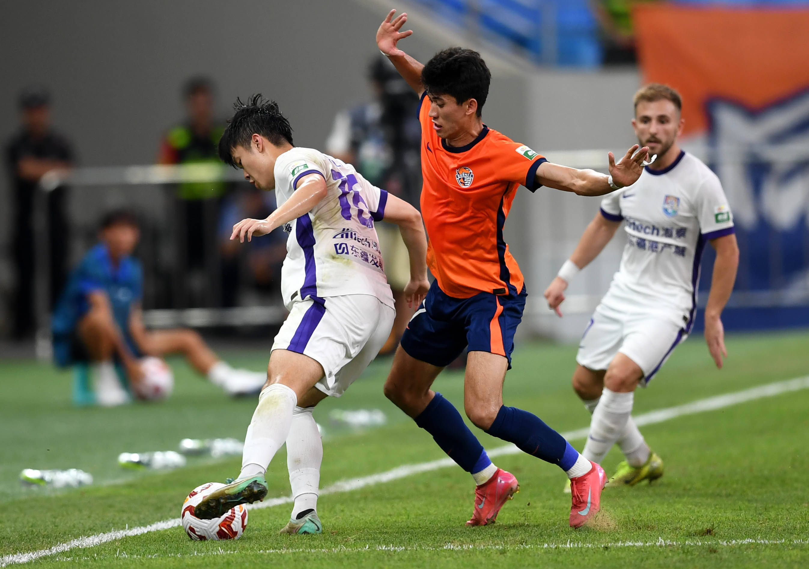 他领导的进 他领导的进