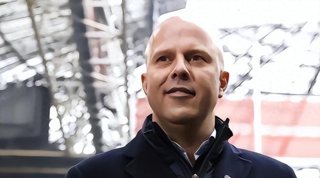 更是对未来 更是对未来