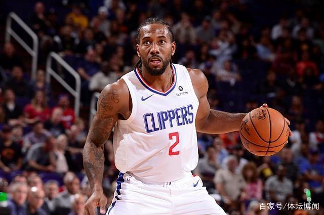 他在球队战 他在球队战