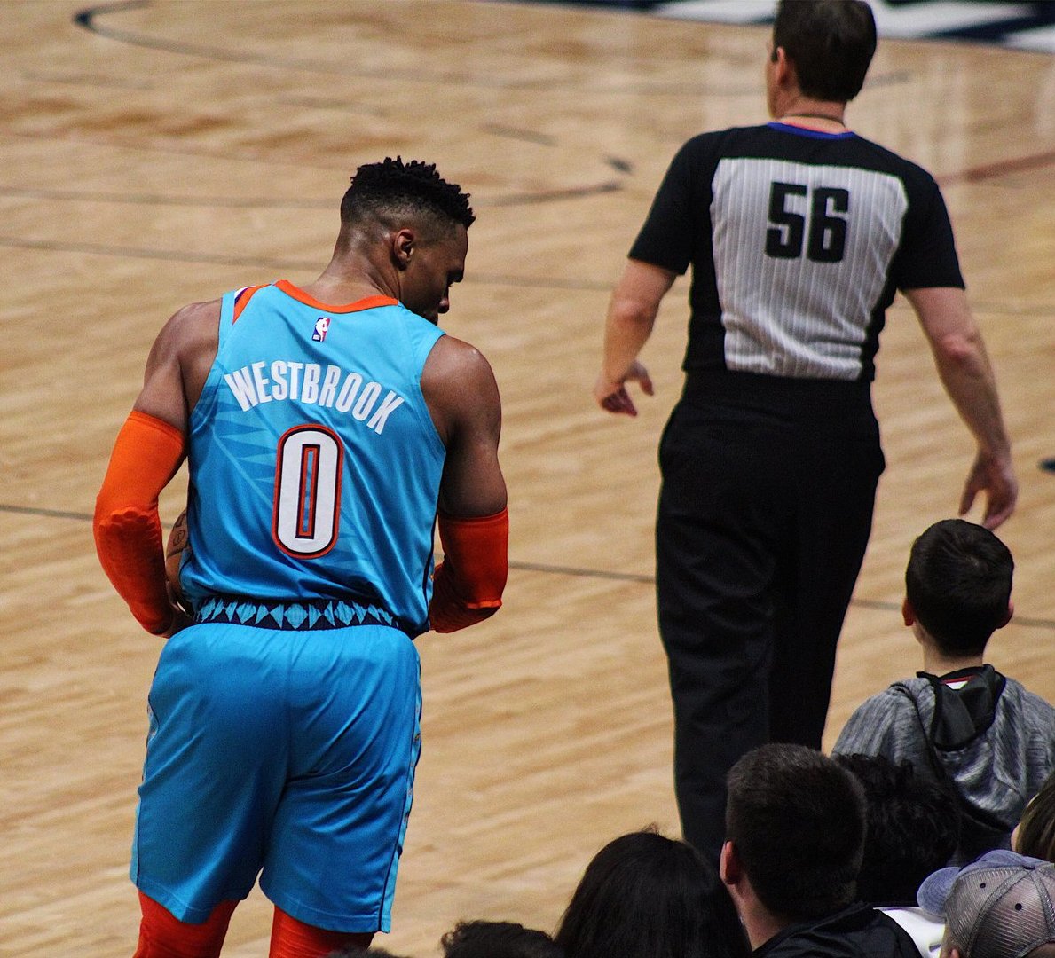 击球点与更 击球点与更