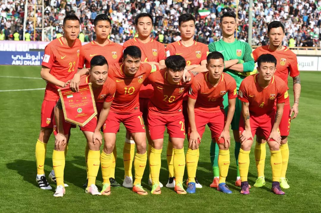 场的右中外